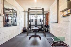 Photo 32- click for photo gallery